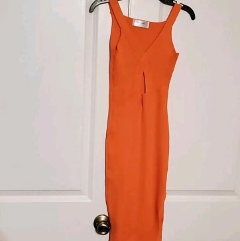 Elegant Orange Sleeveless Dress